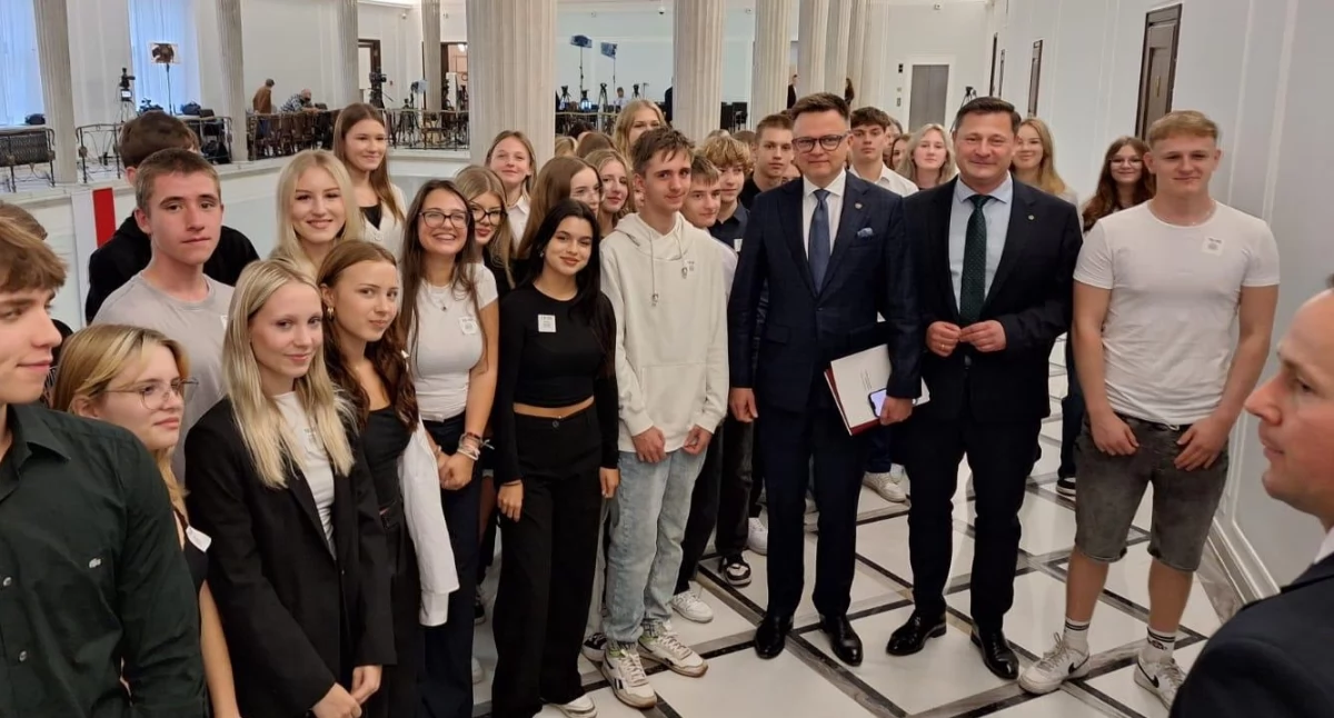 Edukacja, Uczniowie złotowskiego Ekonoma wizytą Warszawie - zdjęcie, fotografia