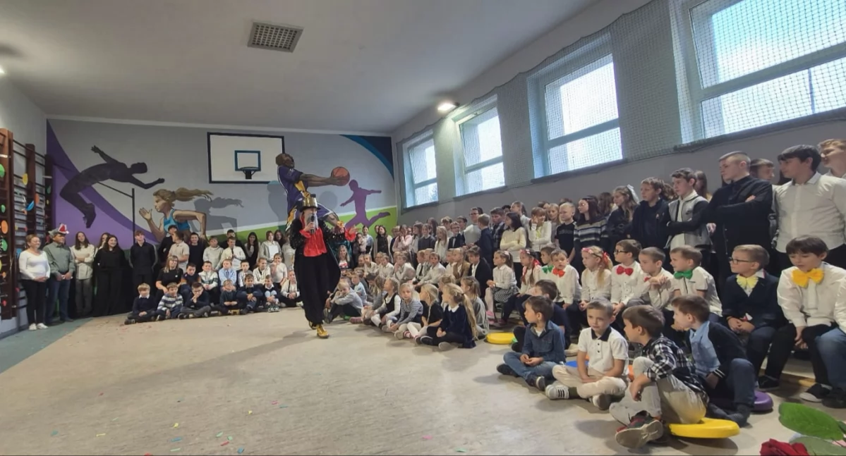 Edukacja, Pasowanie uczniów Skórce - zdjęcie, fotografia