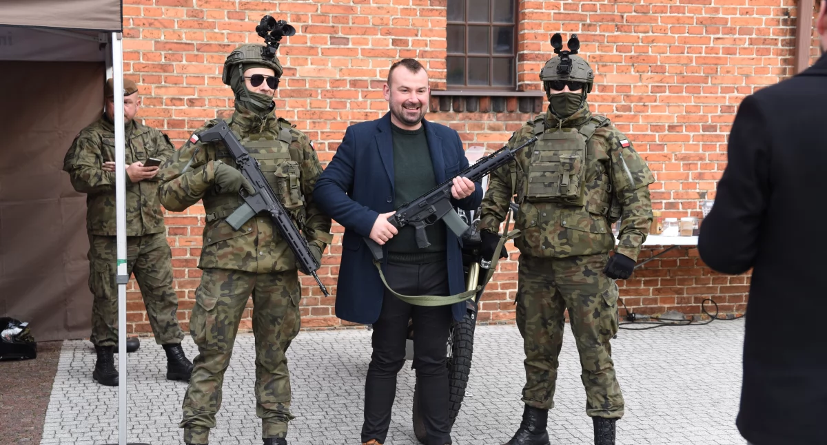 Uroczystości obchody, Spotkanie batalionem lekkiej piechoty - zdjęcie, fotografia