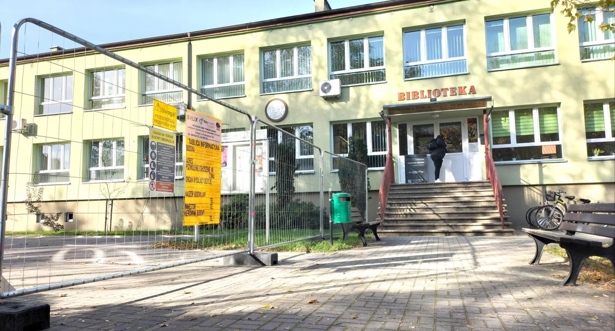 Inwestycje w powiecie, planujemy zamykania biblioteki - zdjęcie, fotografia