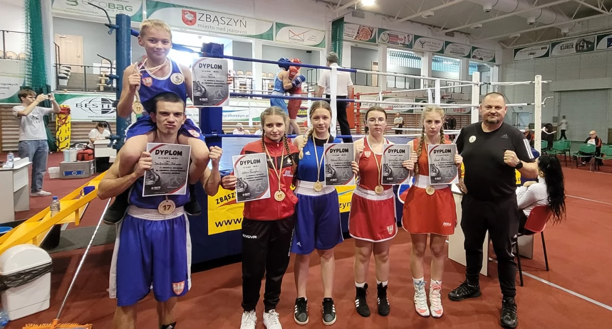 Boks, Spartanie Spartanki ponownie zatańczyli ringu - zdjęcie, fotografia