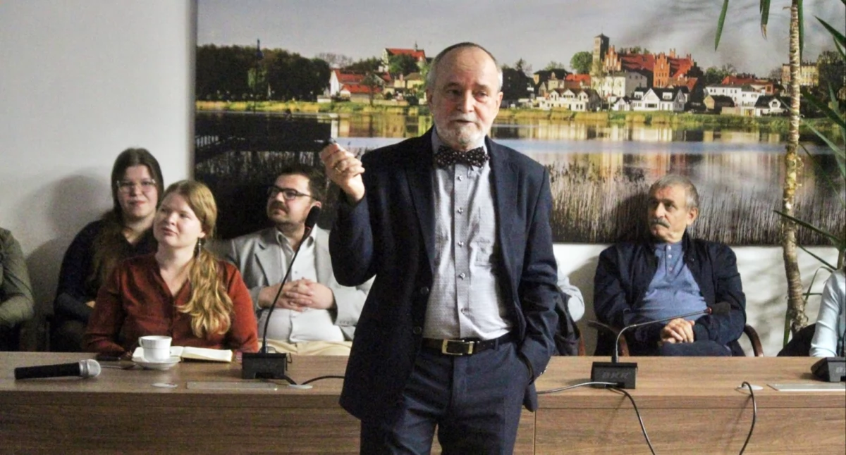 Edukacja, Andrzej Kokowski Złotowie czyli importami było - zdjęcie, fotografia