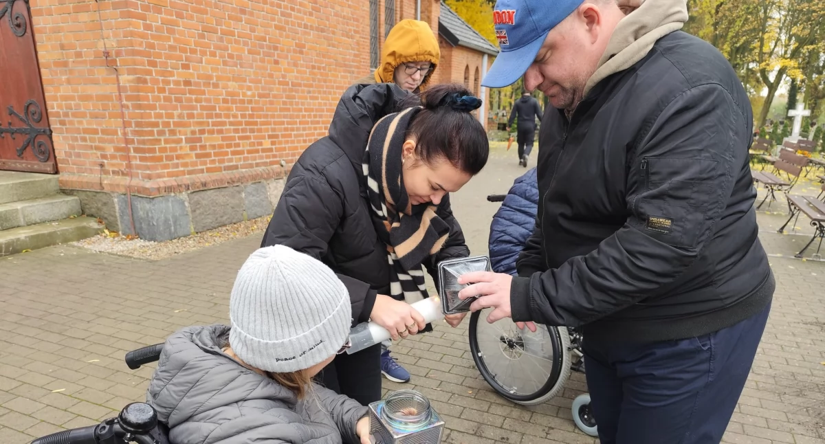 Odeszli od nas, pamiętają zmarłych pracownikach uczestnikach warsztatu - zdjęcie, fotografia