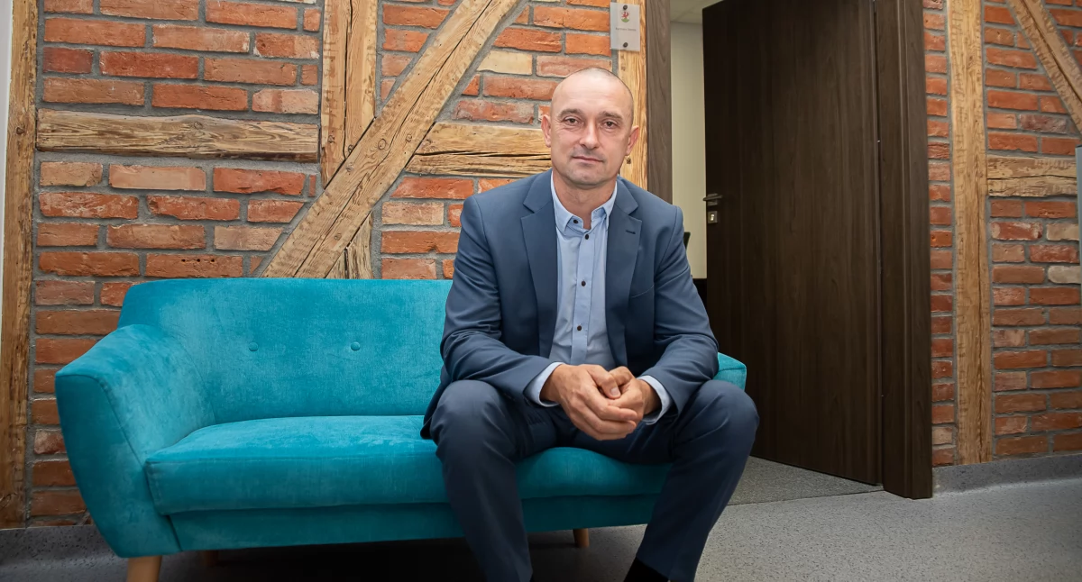 Za Sebastianem Korzeniowskim dopiero pół roku urzędowania
