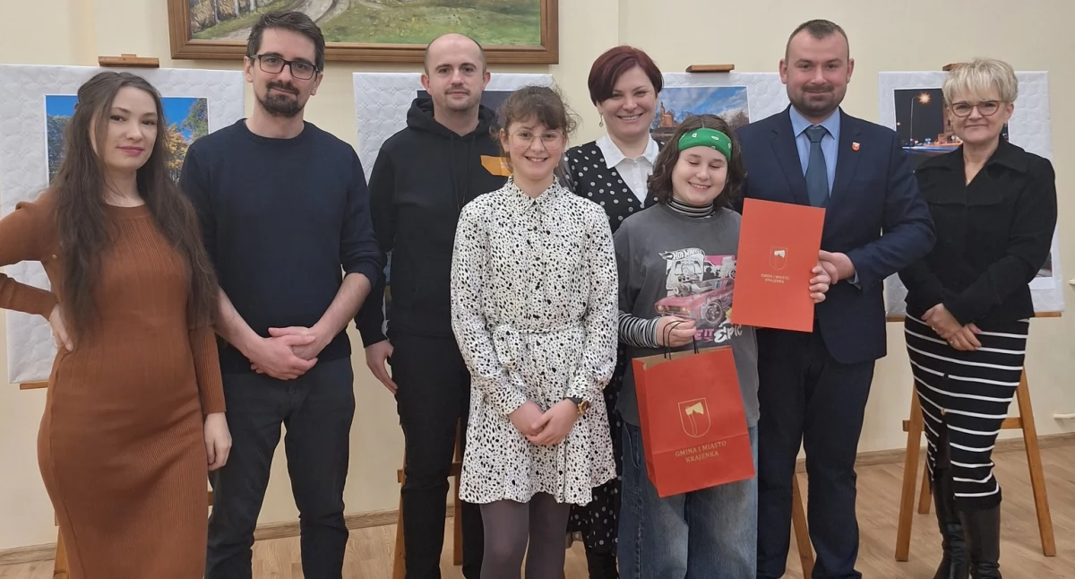 Konkursy Zawody, fotografów nagrodami burmistrza - zdjęcie, fotografia