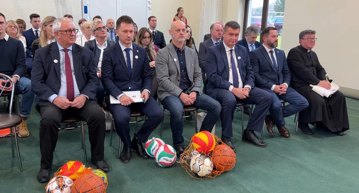 Pozostałe, końcu doczekali sportowej! - zdjęcie, fotografia