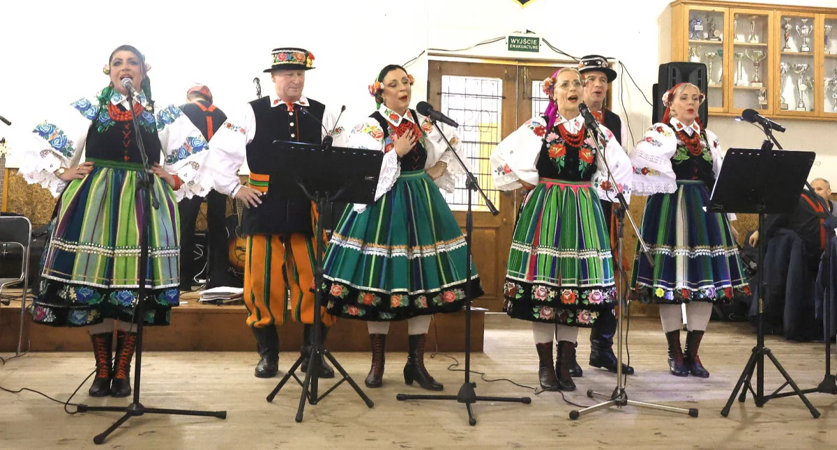 Ludzie losy pasje, Krajniacy Łowiczanami - zdjęcie, fotografia