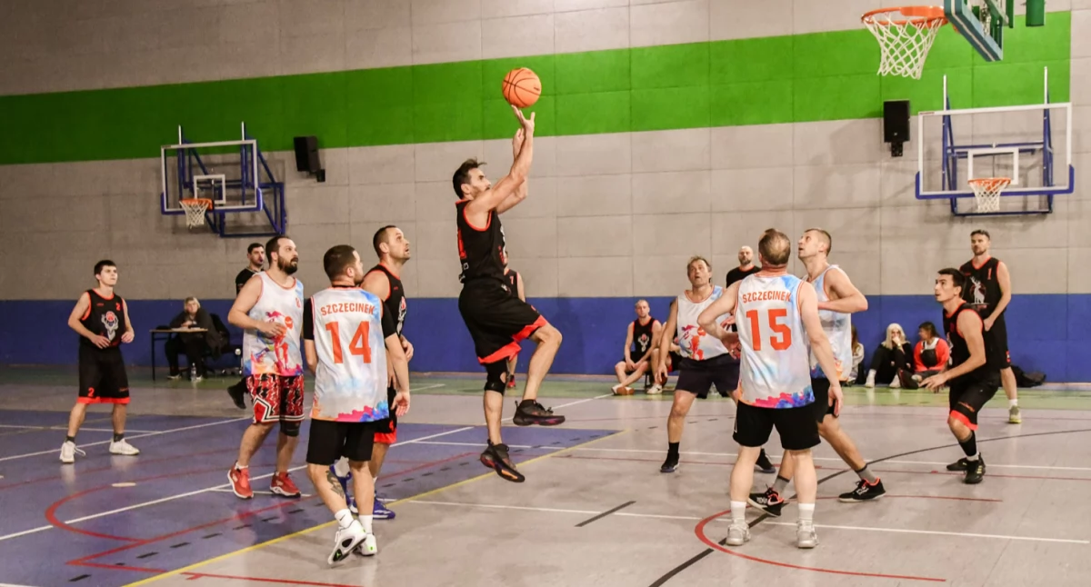 Koszykówka, Krajna Basket górą! Jasnej zdobyty! - zdjęcie, fotografia