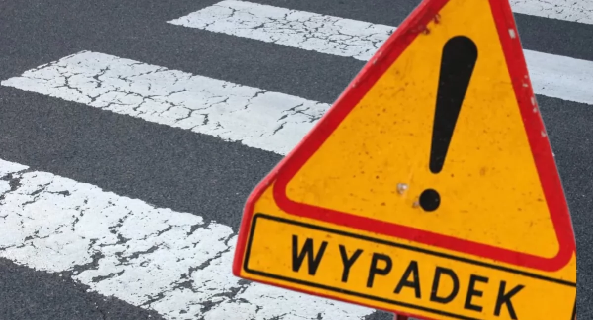 Wypadki drogowe, Potrącenie pieszej Lidlem - zdjęcie, fotografia