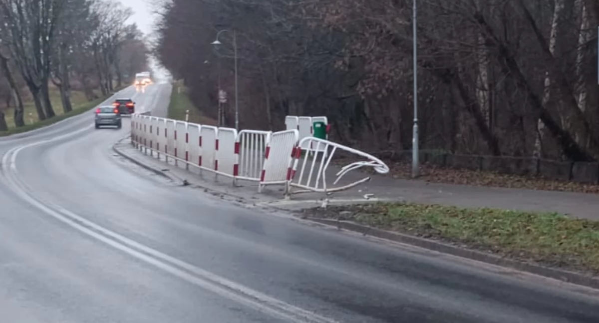 Kronika kryminalna, Jedno szczęście nikogo było chodniku promenadzie - zdjęcie, fotografia