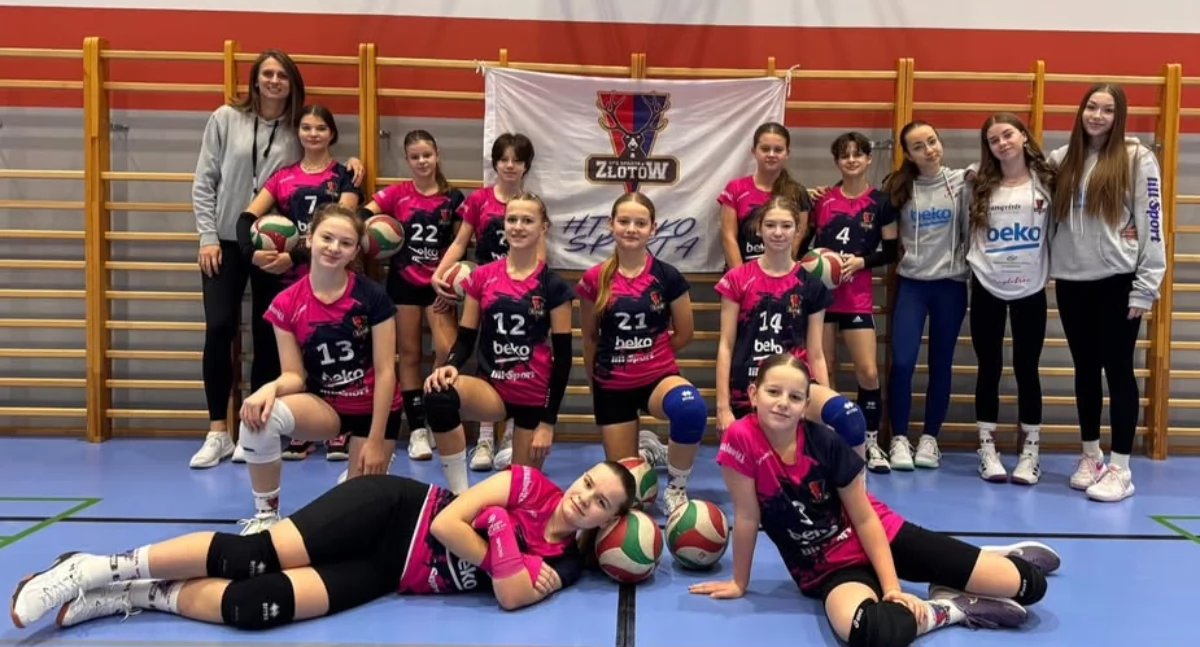 Siatkówka, Siatkarski Kinder Moving zagościł pierwszy Złotowie - zdjęcie, fotografia