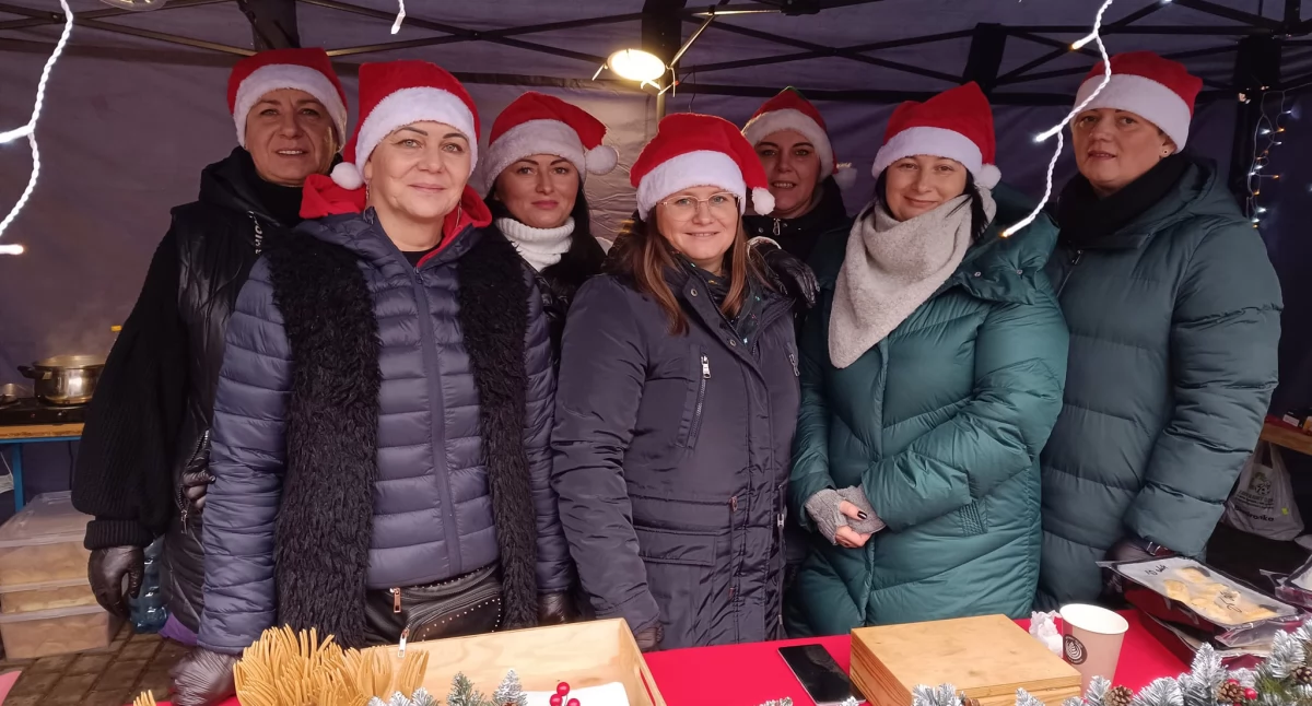 Ośrodki kulturalne, Jarmark Bożonarodzeniowy Okonku czyli jedności siła! - zdjęcie, fotografia