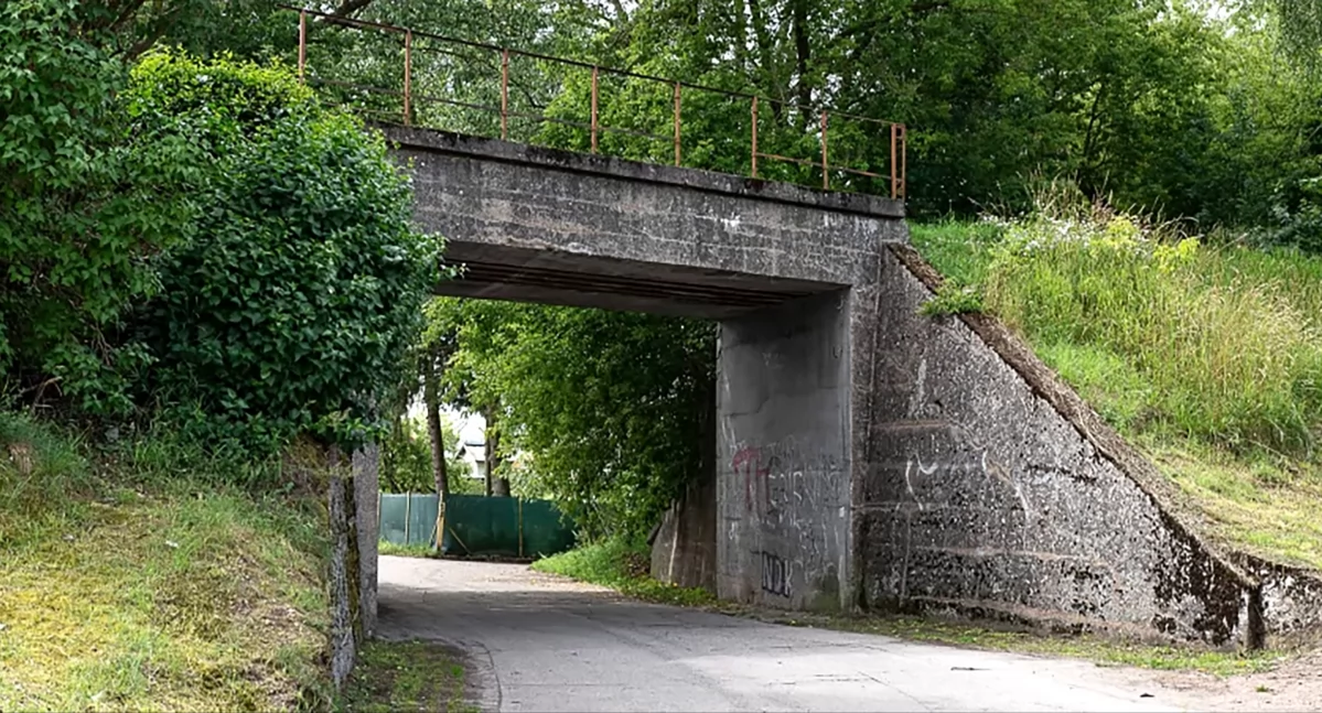 Wypadki drogowe, pamięta spadł wiaduktu - zdjęcie, fotografia