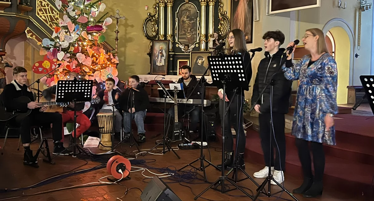 Kościół Religia, Kameralnie kolędowano Jastrowiu - zdjęcie, fotografia