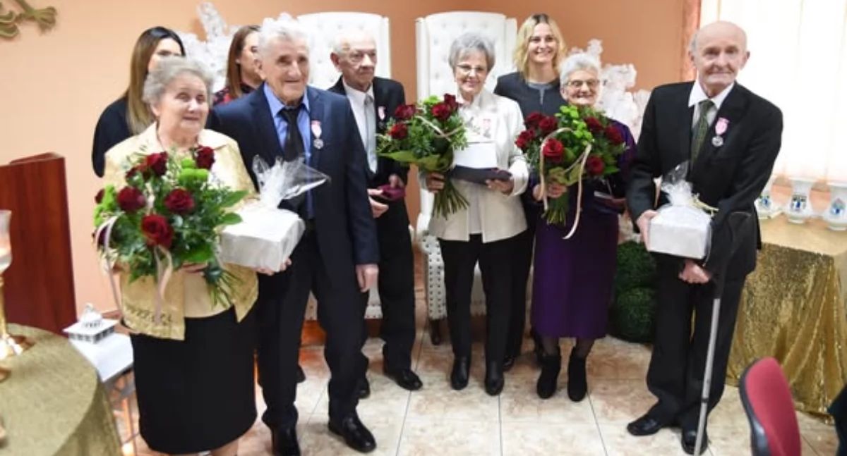 Uroczystości obchody, Małżeńscy tytani Barbara Zbigniew Konik Halina Tadeusz Śmiałek Marianna Ryszard Odzeniak - zdjęcie, fotografia