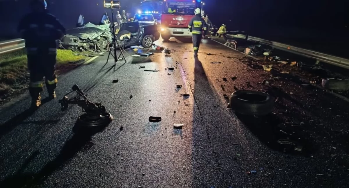 Wypadki drogowe, [AKTUALIZACJA] Wypadek Dolnikiem jedna osoba zabrana szpitala - zdjęcie, fotografia