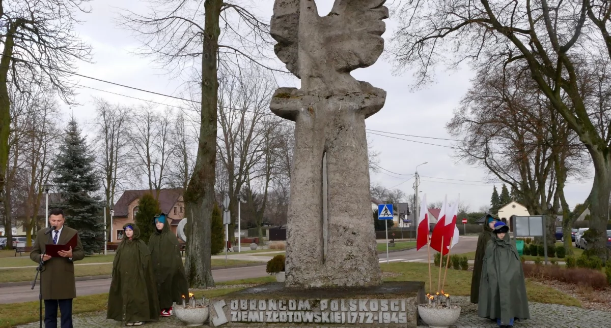 Samorządowcy, Rocznicowa uroczystość Zakrzewie - zdjęcie, fotografia