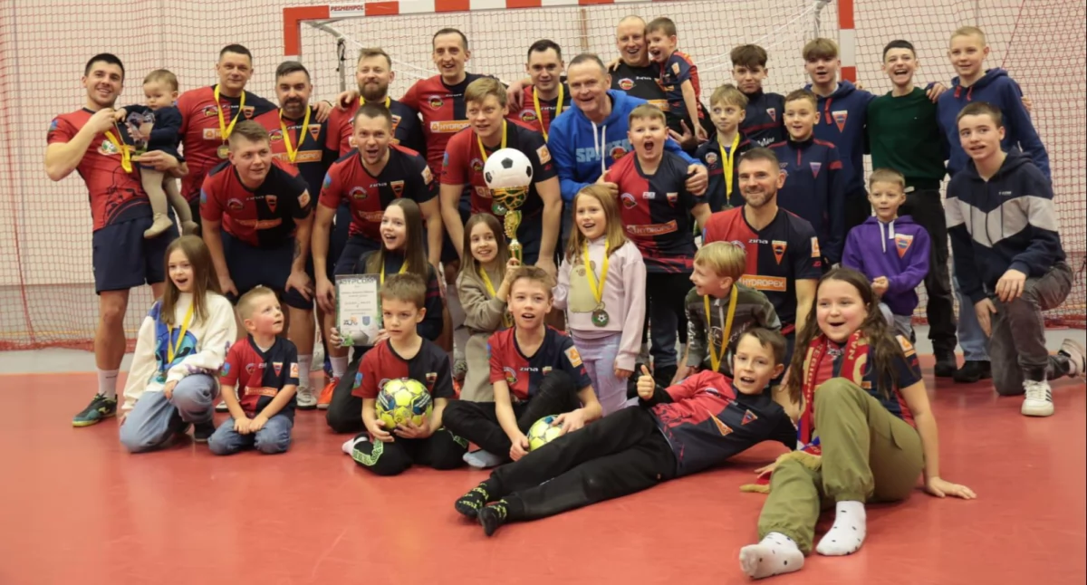 Piłka nożna, Wielki finał Złotowskiej Futsalu Sparty - zdjęcie, fotografia