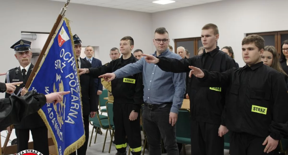 Straż pożarna, Radawnica nowych strażaków - zdjęcie, fotografia
