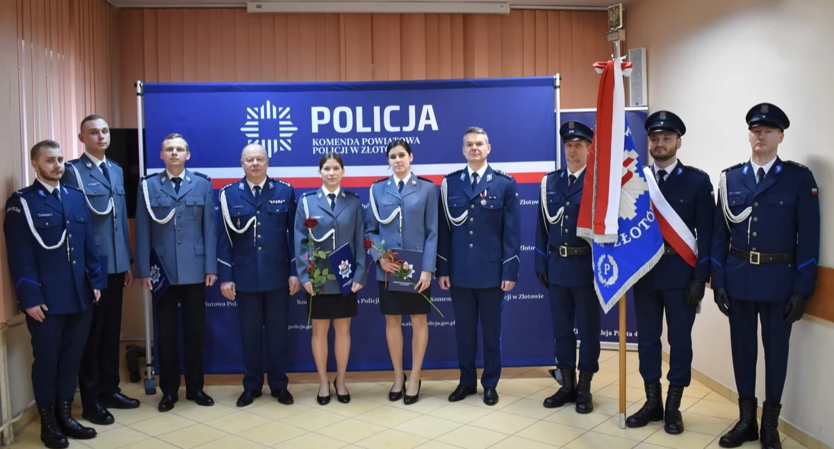 Policja - komunikaty i akcje, Awanse złotowskiej komendzie Policji - zdjęcie, fotografia