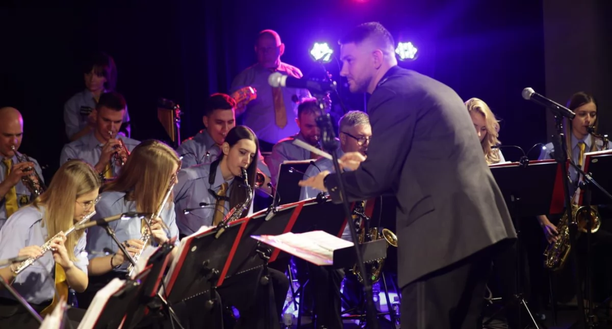 Koncerty muzyka, Noworoczny jubileuszowy koncert Orkiestry Dętej Złotów - zdjęcie, fotografia