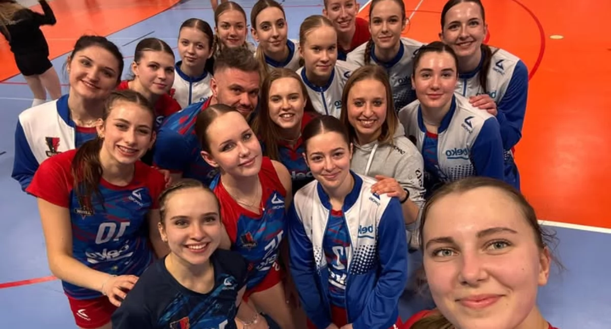 Siatkówka, Juniorki Sparty Złotów czeka dziś ciężki Poznań - zdjęcie, fotografia