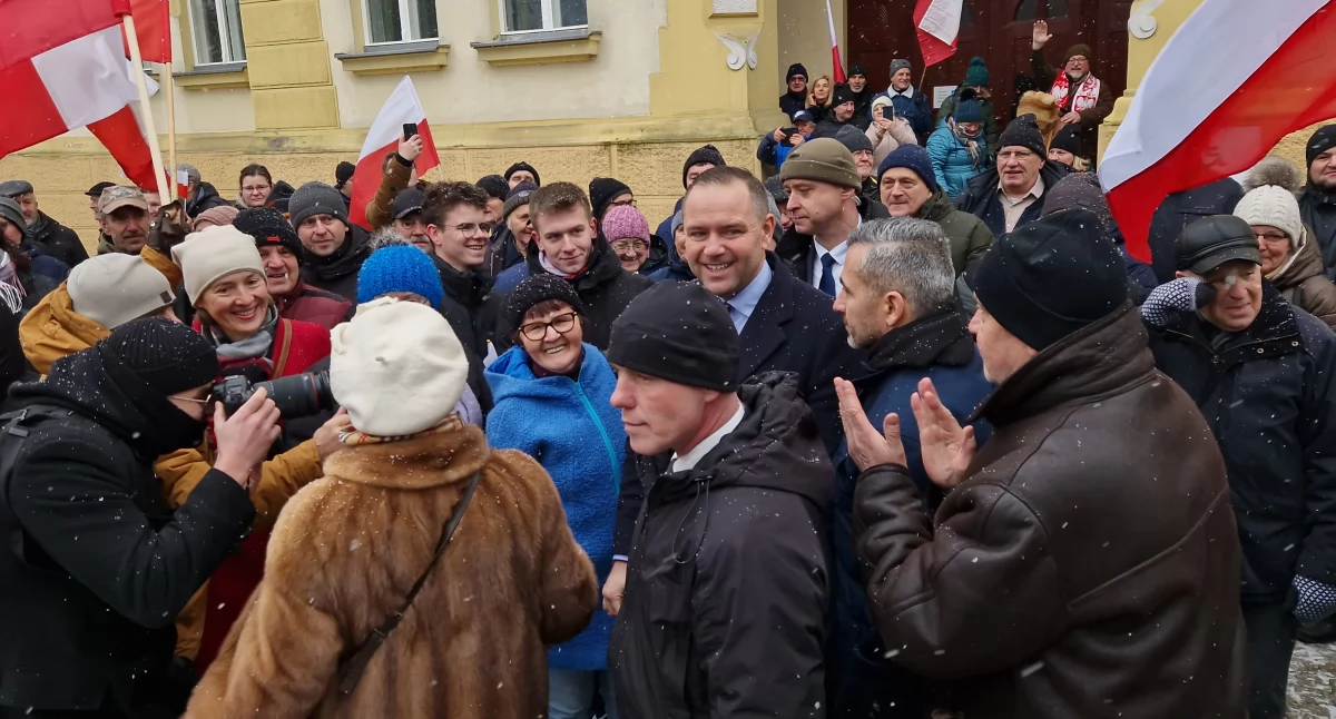 Wybory, Wizyta kandydata Prezydenta Karola Nawrockiego Złotowie - zdjęcie, fotografia