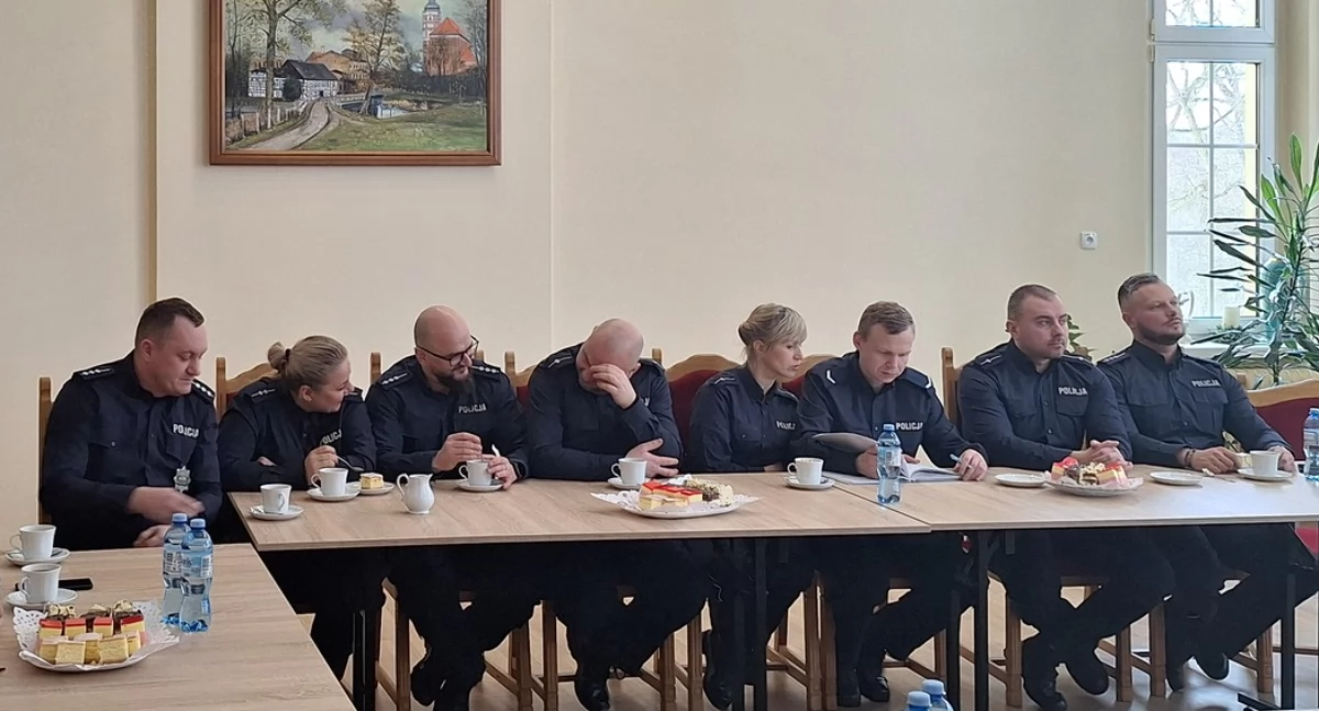 Policja - komunikaty i akcje, Policjanci Krajenki Tarnówki będą mieli odnowiony komisariat - zdjęcie, fotografia