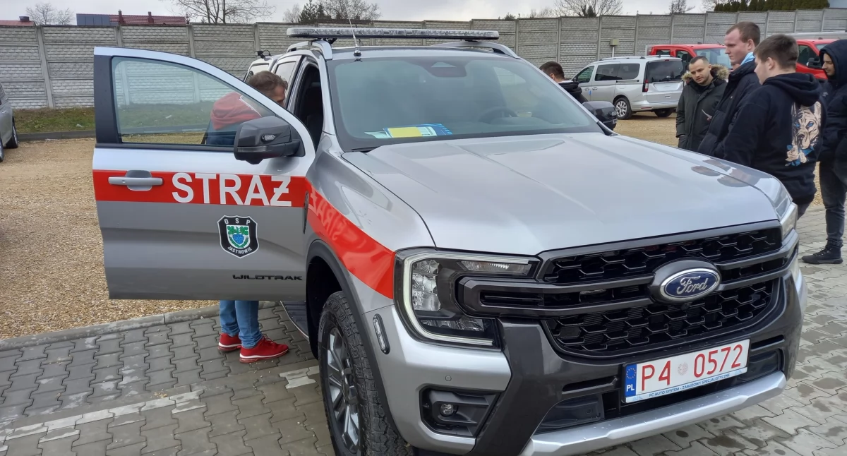 Straż pożarna, Jastrowie pomocą mieszkańców otrzymała wóz! - zdjęcie, fotografia