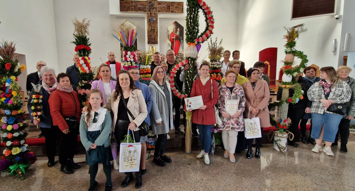 Kościół Religia, Takie piękne palmy powstały gminie Złotów gminno parafialny konkurs rozstrzygnięty - zdjęcie, fotografia