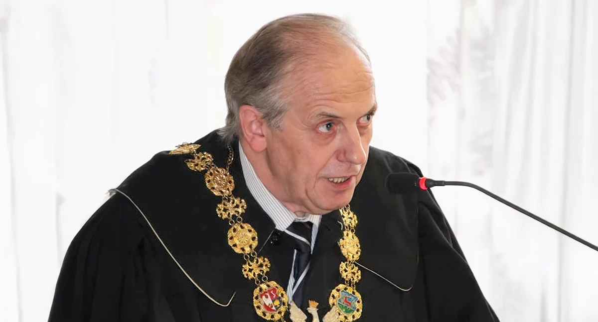 Administracja, Złote Herby w zawieszeniu Burmistrz milczy rzemieślnicy czekają - zdjęcie, fotografia