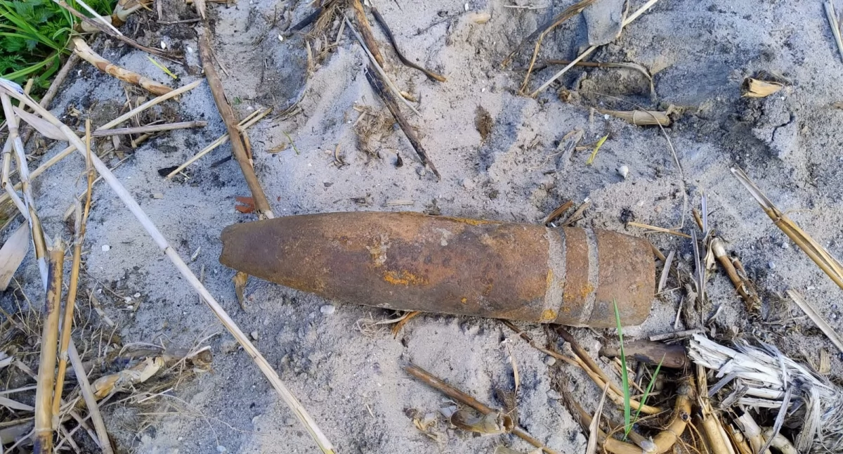Kronika kryminalna, Niewybuchy lasach promile drogach była spokojna majówka - zdjęcie, fotografia