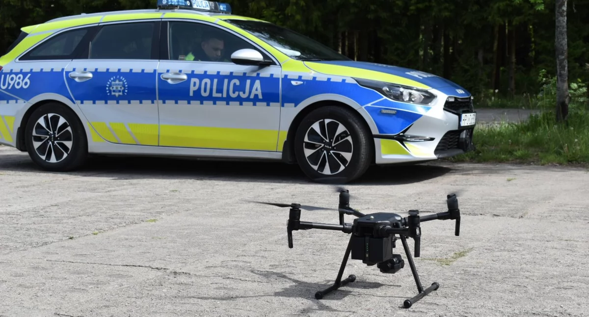Policja - komunikaty i akcje, Policyjny Złotowem Policja Poznania kontroluje drogowy powietrza! - zdjęcie, fotografia