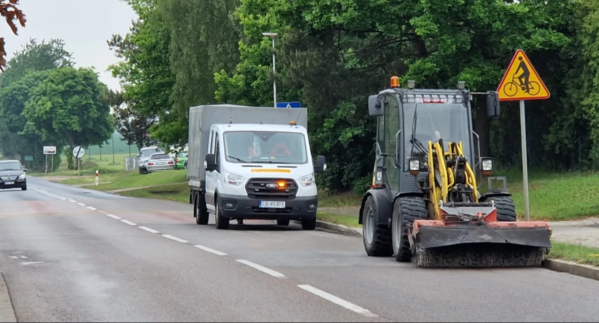 Drogi i komunikacja, Złotów łata dziury Dziś prace Jastrowskiej - zdjęcie, fotografia
