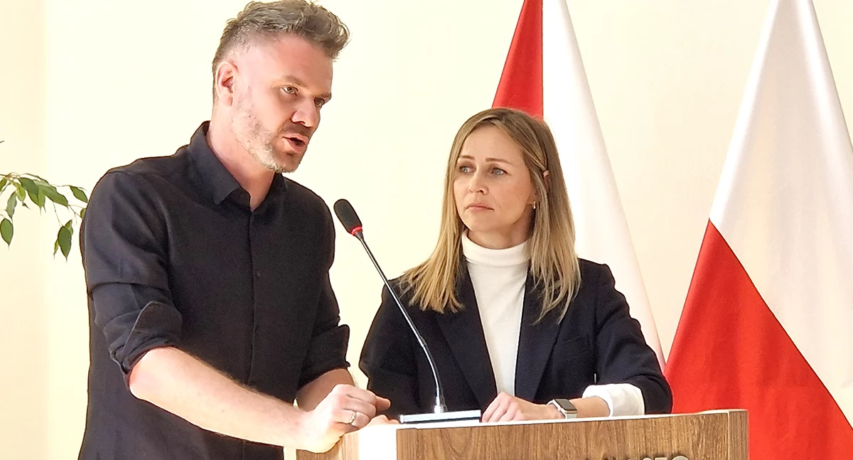 Siatkówka, Radni zgodni warto duże miejskie pieniądze start złotowskiego - zdjęcie, fotografia