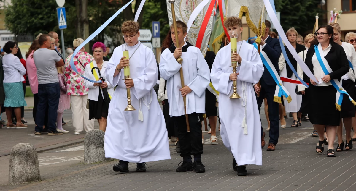 Kościół Religia, Boże Ciało Złotowie Wierni przeszli ulicami miasta - zdjęcie, fotografia