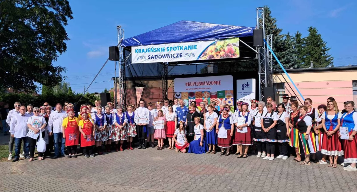 Konkursy Zawody, Sukcesy Kół Gospodyń Wiejskich powiatu złotowskiego Bitwie Regionów - zdjęcie, fotografia