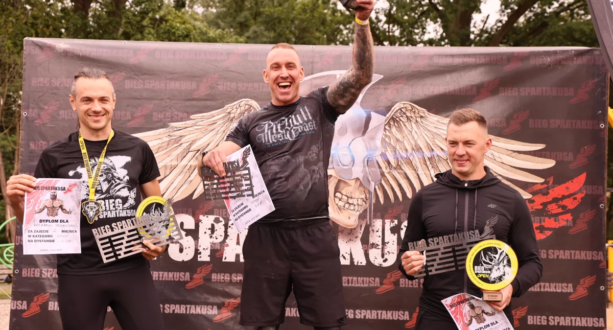 Pozostałe, Razem przez błoto ogień Spartakusa Złotowie - zdjęcie, fotografia