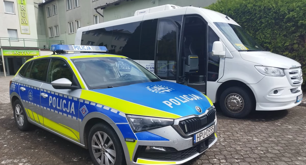 Policja - komunikaty i akcje, trosce bezpieczeństwo najmłodszych - zdjęcie, fotografia