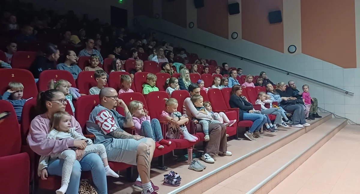 Kino film teatr, Żabi król księżniczka - zdjęcie, fotografia