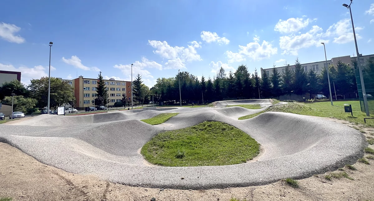 Ludzie losy pasje, Pumptrack ciemnościach Dlaczego akurat lampy „Trójce” świecą - zdjęcie, fotografia