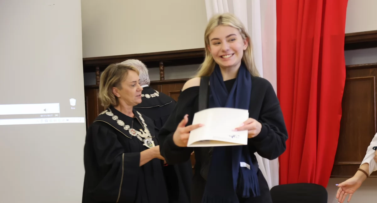 Edukacja, Pasowanie czeladnika złotowskim Cechu - zdjęcie, fotografia