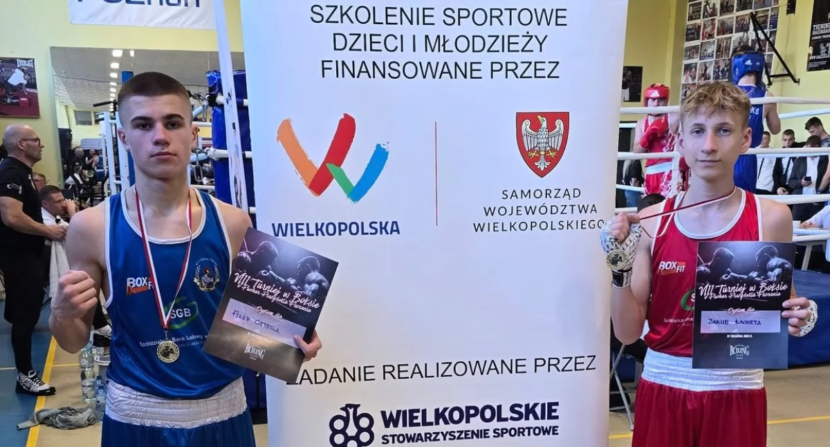 Boks, Jakub Łacheta Filip Cetera wygranymi walkami Poznaniu - zdjęcie, fotografia