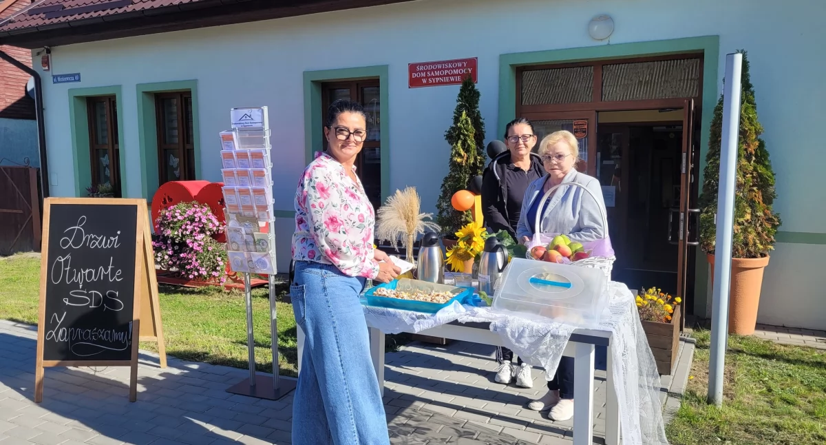 Spotkania Festyny, Dzień Otwarty Środowiskowym Samopomocy Sypniewie - zdjęcie, fotografia