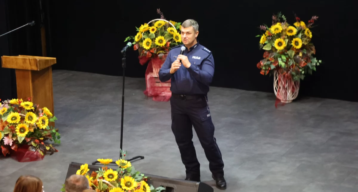 Edukacja, Konferencja Złotowie przeciwdziałaniu hejtowi mowie nienawiści - zdjęcie, fotografia