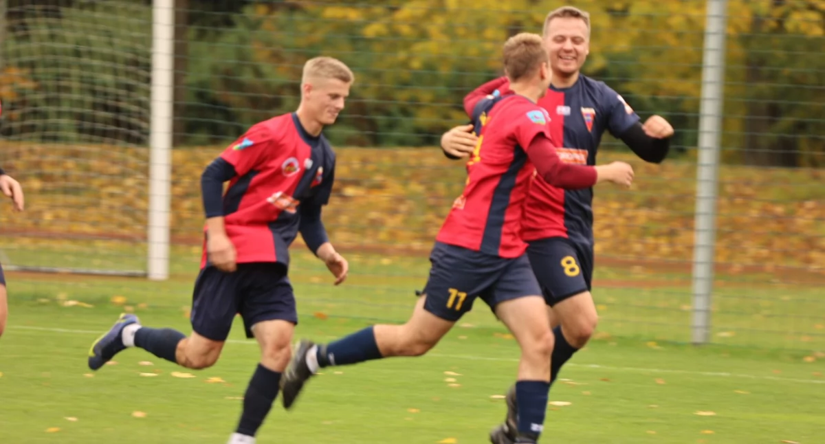 Po takim meczu, pełnym zwrotów akcji, trudno się nie cieszyć. Fot. Agnieszka Wieleba
