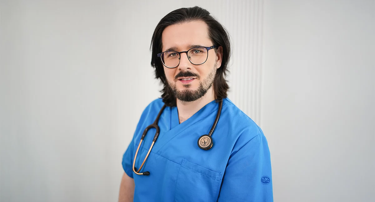 – Najczęściej diagnozowanym nowotworem u mężczyzn jest rak prostaty. Wiąże się to przede wszystkim z wiekiem – mówi lek. Kamil Karpowicz, specjalista onkologii klinicznej