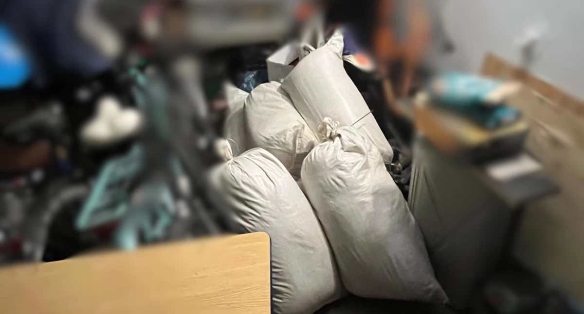 Kronika kryminalna, Nielegalny tytoń Zatrzymano trzech mężczyzn straty blisko miliona złotych - zdjęcie, fotografia