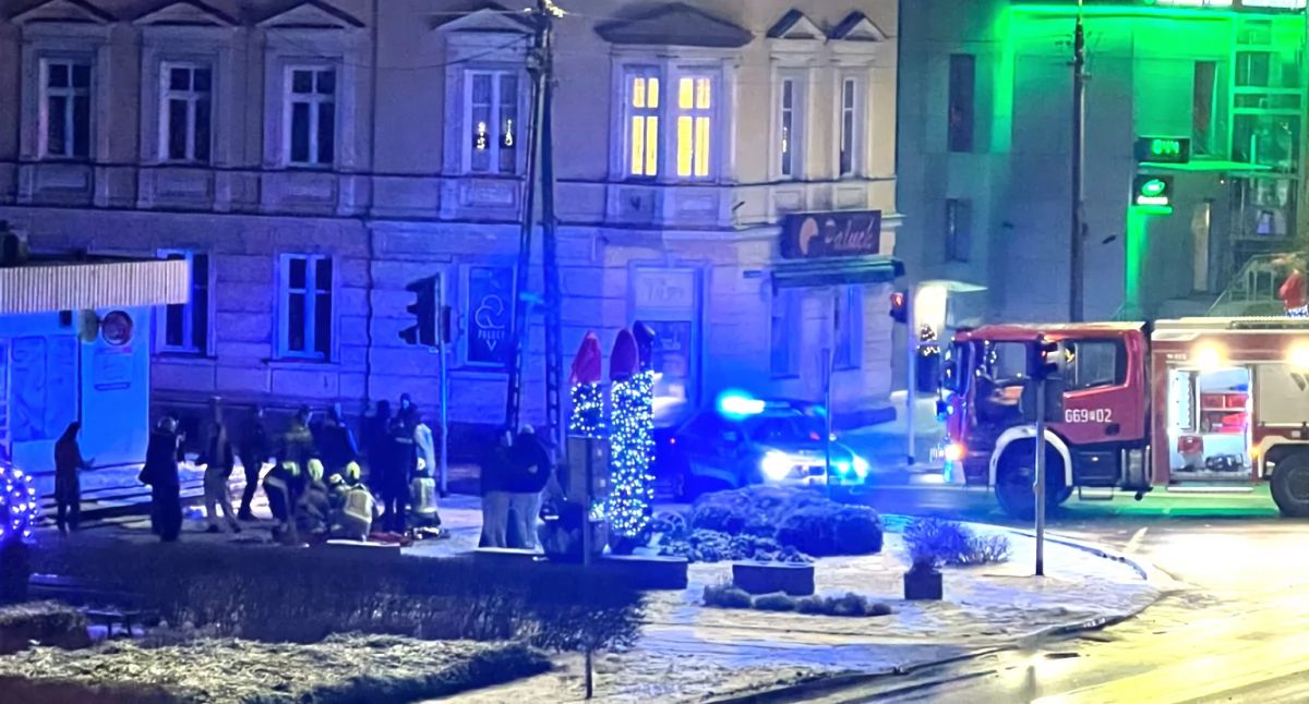 Straż pożarna, Radość sylwestrowej zmieniła dramat północy - zdjęcie, fotografia