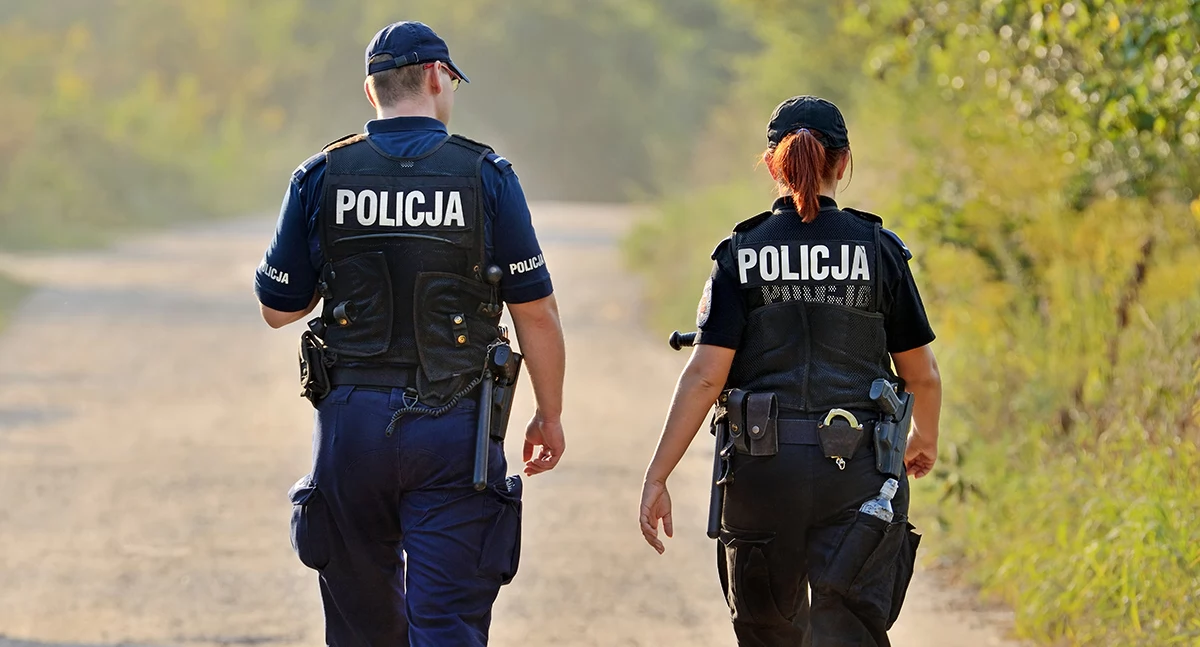 Policja - komunikaty i akcje, Policji Złotowie wolnych miejsc! - zdjęcie, fotografia